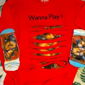 Red Gildan Graphic T-Shirt with Matching Socks